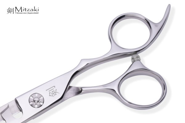 Skulptierschere: Mitzaki - "SOFTER F2" in 5,5 - 5.75 oder 6.0 Zoll, 6 Prismen auf der Kammseite, Schneiden aus 440C Japanstahl,  Ergoform, für den Künstler am Haar, ideal für Backward Slicing